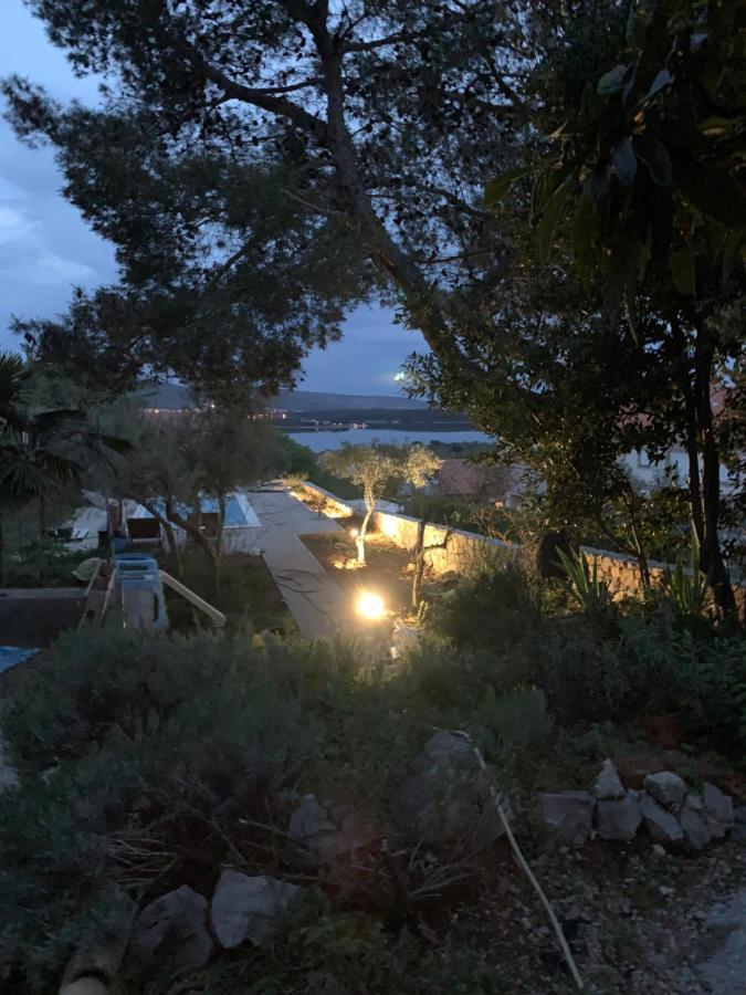 Lili Apartments, Sv Dunata 18 Kornić 外观 照片