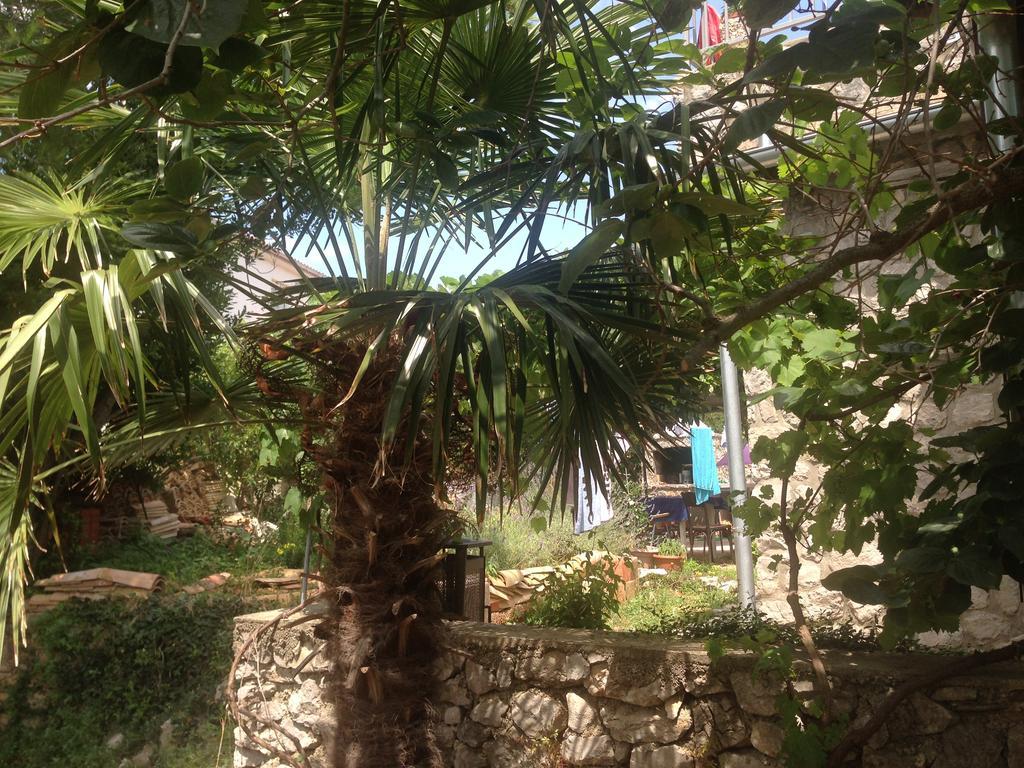 Lili Apartments, Sv Dunata 18 Kornić 外观 照片