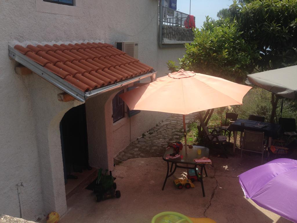 Lili Apartments, Sv Dunata 18 Kornić 外观 照片
