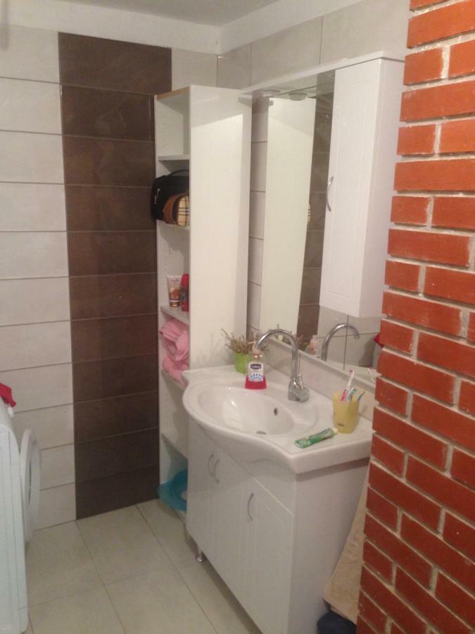Lili Apartments, Sv Dunata 18 Kornić 外观 照片