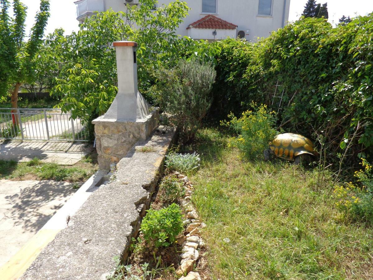 Lili Apartments, Sv Dunata 18 Kornić 外观 照片