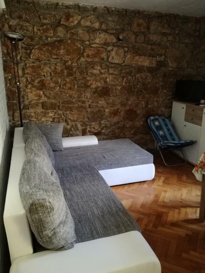 Lili Apartments, Sv Dunata 18 Kornić 外观 照片